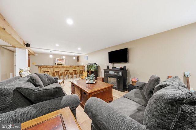 24 SPRINGFIELD LN, Williamsport, MD 21795