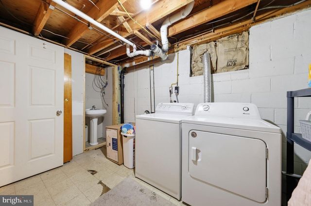 24 SPRINGFIELD LN, Williamsport, MD 21795