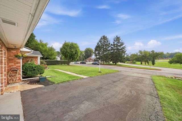 24 SPRINGFIELD LN, Williamsport, MD 21795