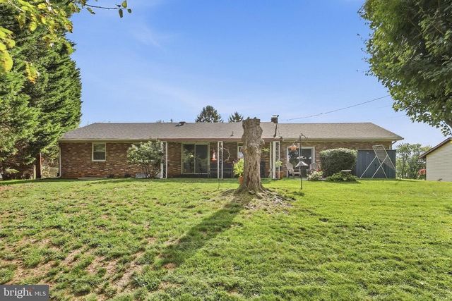 24 SPRINGFIELD LN, Williamsport, MD 21795