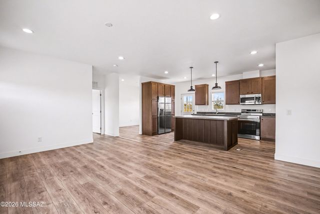 16330 S Whetstone Avenue S, Benson, AZ 85602