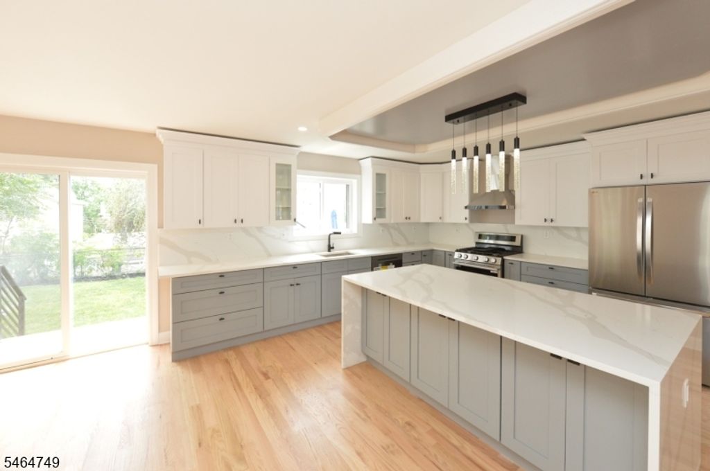49 Center St, Clifton City, NJ 07011 — photo 4