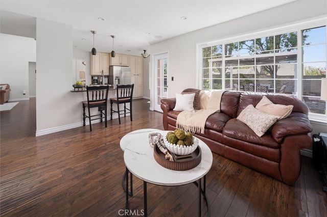 27200 Rosemont, Valencia, CA 91354
