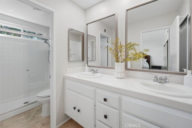 27200 Rosemont, Valencia, CA 91354