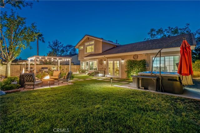 27200 Rosemont, Valencia, CA 91354
