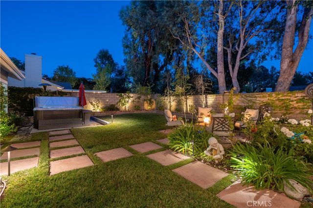 27200 Rosemont, Valencia, CA 91354
