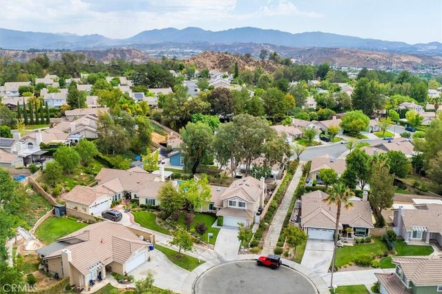 27200 Rosemont, Valencia, CA 91354