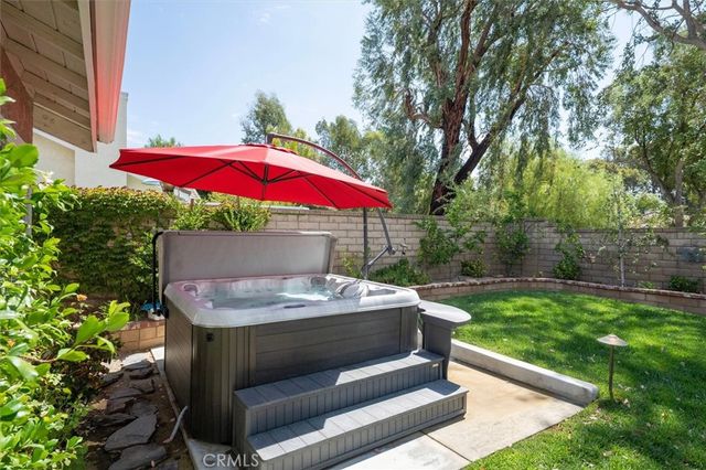 27200 Rosemont, Valencia, CA 91354