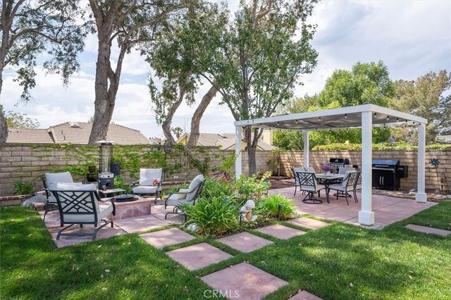 27200 Rosemont, Valencia, CA 91354