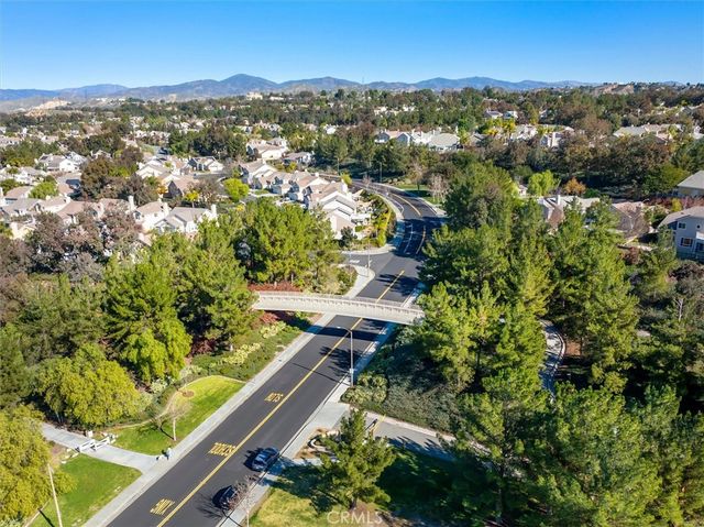 27200 Rosemont, Valencia, CA 91354