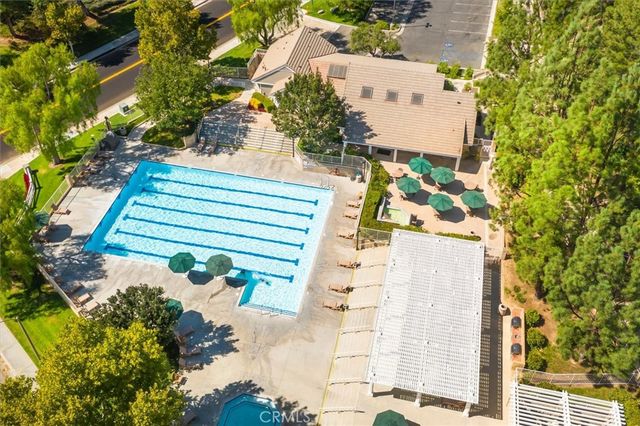 27200 Rosemont, Valencia, CA 91354