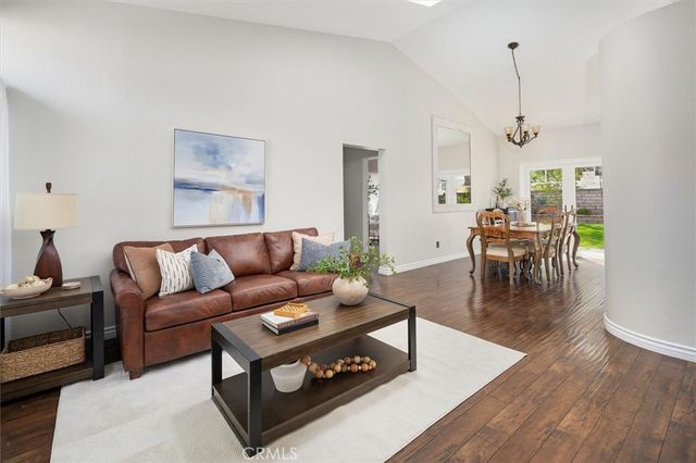 27200 Rosemont, Valencia, CA 91354
