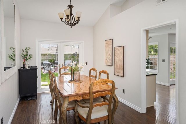 27200 Rosemont, Valencia, CA 91354
