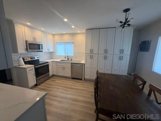 5462 Adobe Falls Rd 11, San Diego, CA 92120