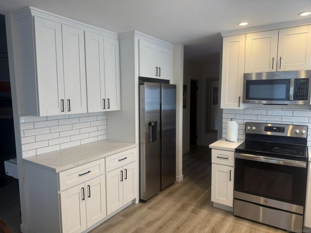 5462 Adobe Falls Rd 11, San Diego, CA 92120