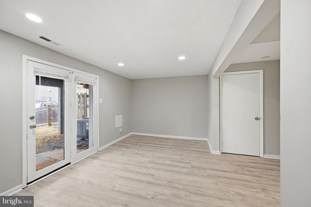 40 COBBER LN, Baltimore, MD 21229