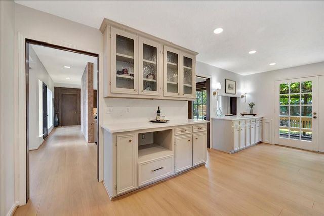 16410 Glenshannon Drive, Houston, TX 77059