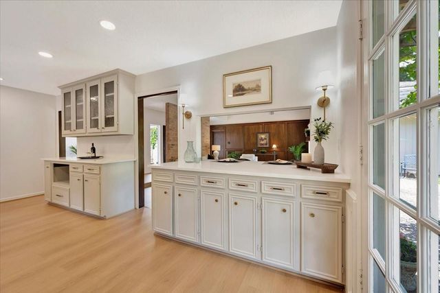 16410 Glenshannon Drive, Houston, TX 77059
