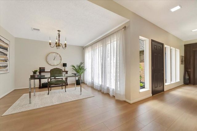 16410 Glenshannon Drive, Houston, TX 77059