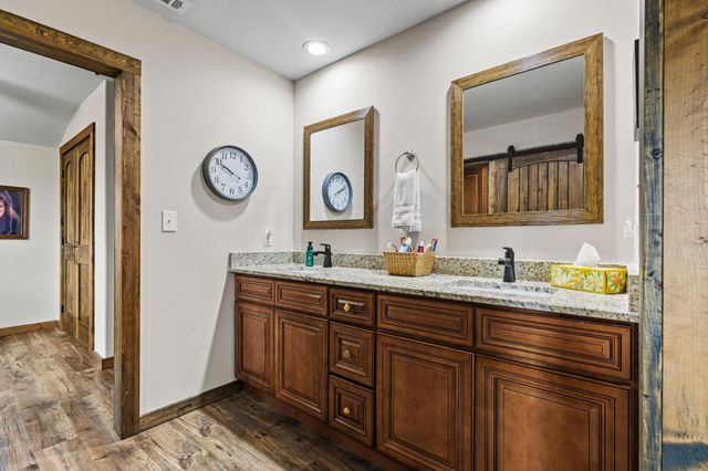 4211 Fm 897, Dodd City, TX 75438