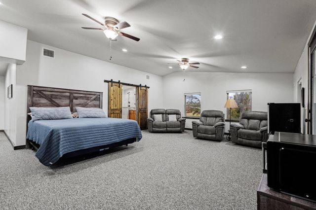 4211 Fm 897, Dodd City, TX 75438