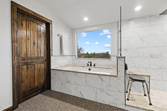 4211 Fm 897, Dodd City, TX 75438