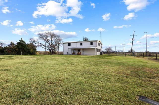 4211 Fm 897, Dodd City, TX 75438