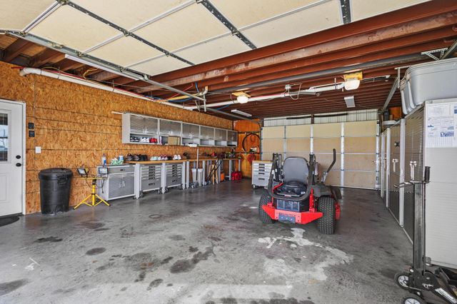 4211 Fm 897, Dodd City, TX 75438