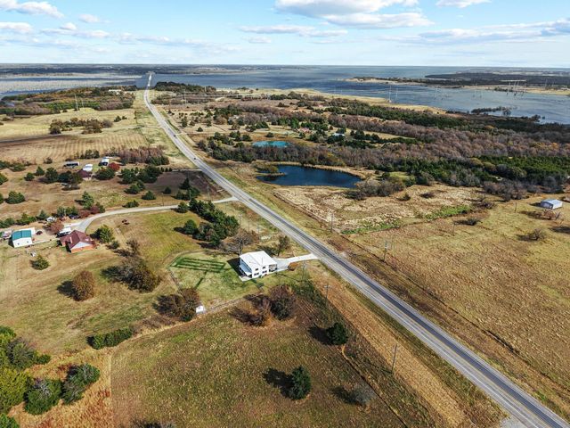 4211 Fm 897, Dodd City, TX 75438