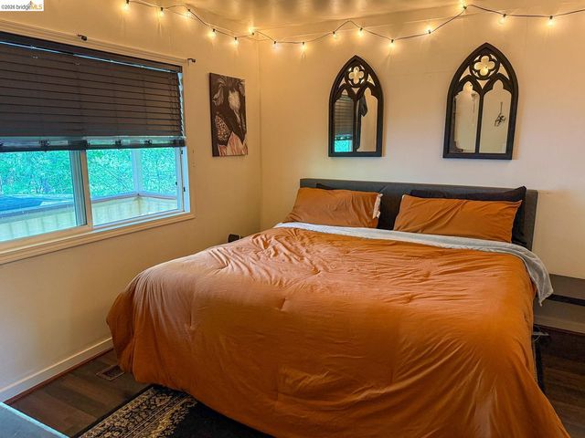 22888 Highland Dr, Twain Harte, CA 95383