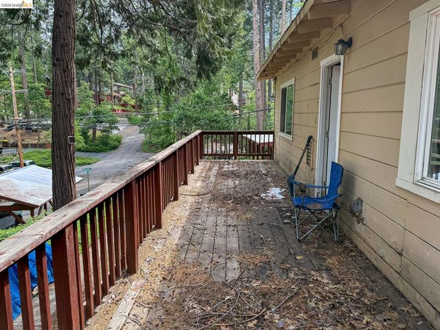 22888 Highland Dr, Twain Harte, CA 95383