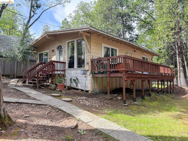 22888 Highland Dr, Twain Harte, CA 95383