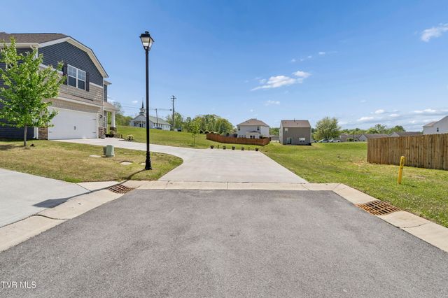 99 Sessile Court, Johnson City, TN 37604