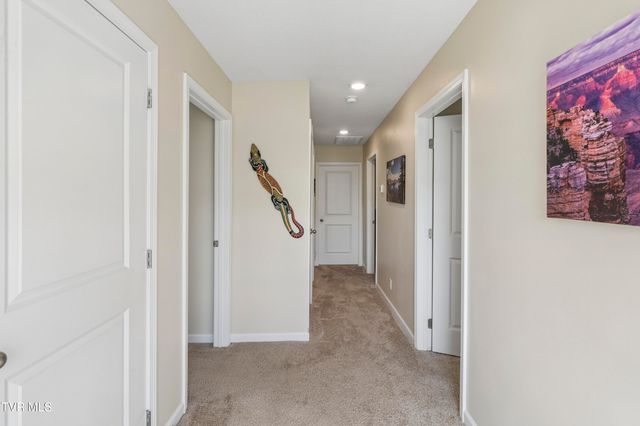 99 Sessile Court, Johnson City, TN 37604