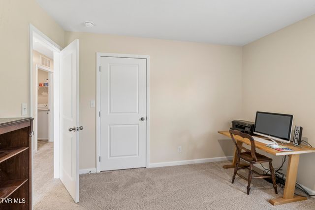 99 Sessile Court, Johnson City, TN 37604