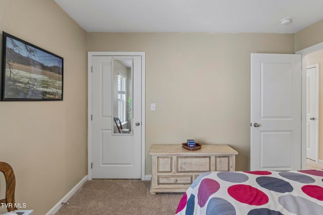 99 Sessile Court, Johnson City, TN 37604