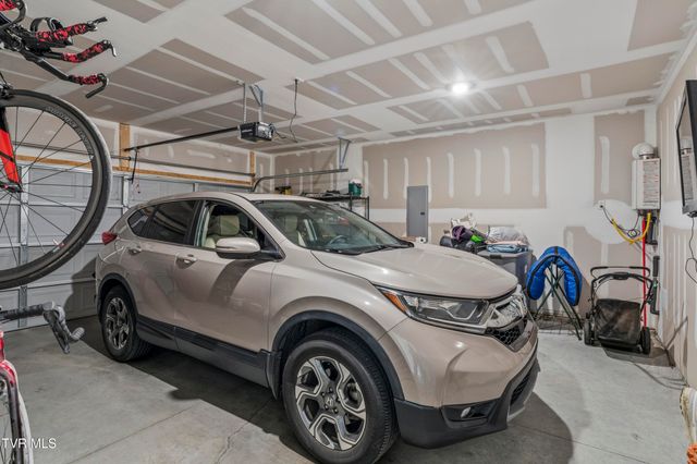 99 Sessile Court, Johnson City, TN 37604