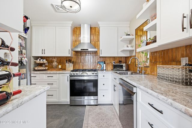 231 Atlantic Street 59, Keyport, NJ 07735