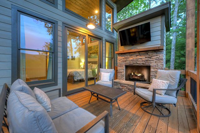 149 Watersong Bluff, Ellijay, GA 30540