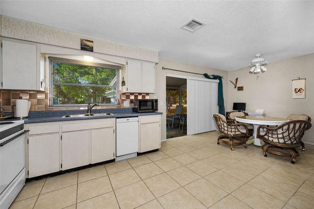 852 OXFORD COURT, Dunedin, FL 34698