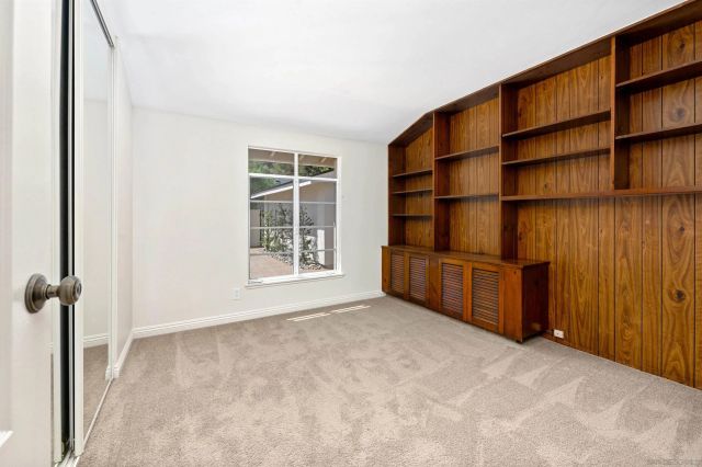 5577 Honors Dr, San Diego, CA 92122
