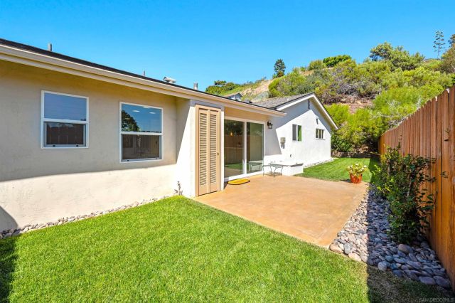 5577 Honors Dr, San Diego, CA 92122