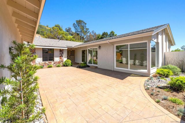 5577 Honors Dr, San Diego, CA 92122