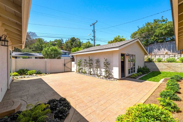 5577 Honors Dr, San Diego, CA 92122