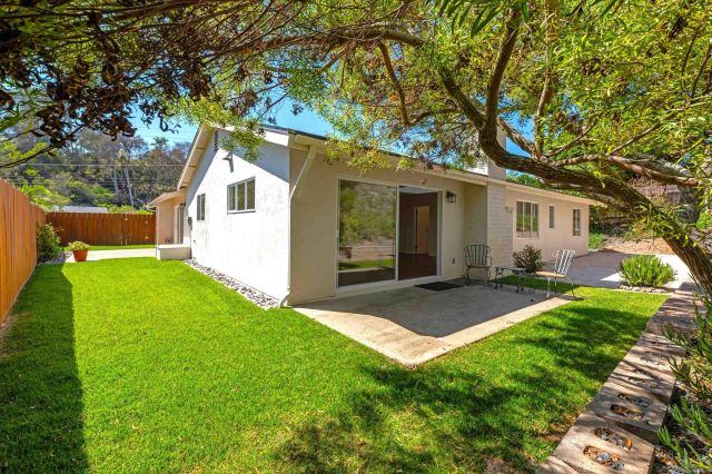 5577 Honors Dr, San Diego, CA 92122