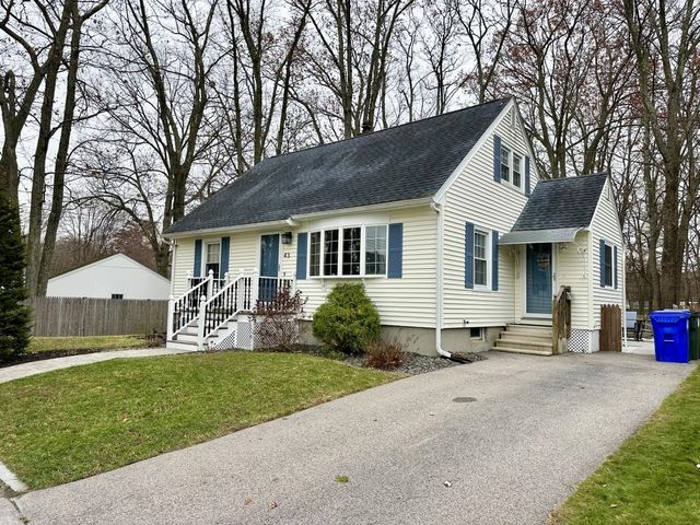 43 Carver Street, Manchester, NH 03109