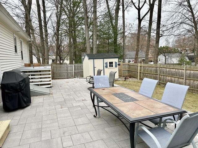 43 Carver Street, Manchester, NH 03109