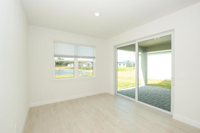 6312 NW Cloverdale Avenue, Port St Lucie, FL 34987