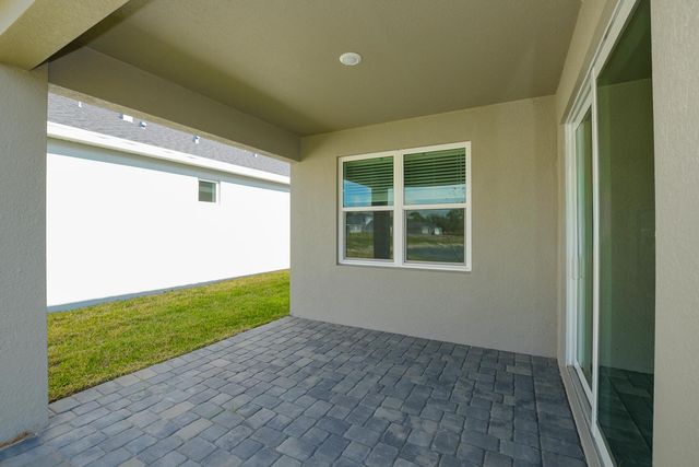 6312 NW Cloverdale Avenue, Port St Lucie, FL 34987