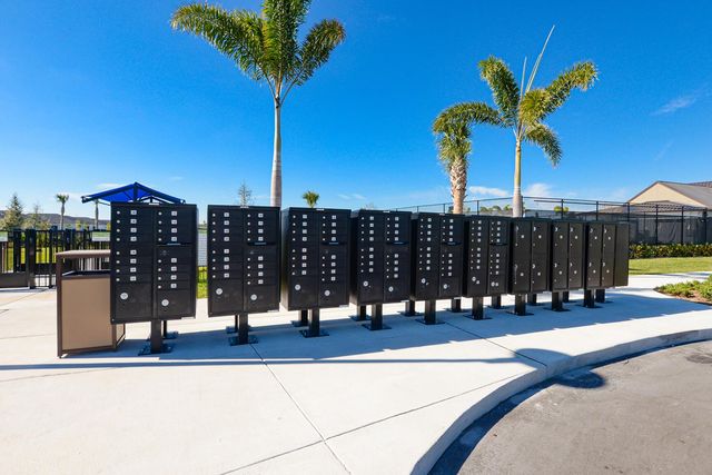 6312 NW Cloverdale Avenue, Port St Lucie, FL 34987